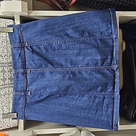 Celebrity Pink denim skirt - Picture 2 of 4